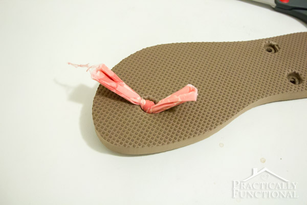 How to make fabric flip flops for under $5!-6