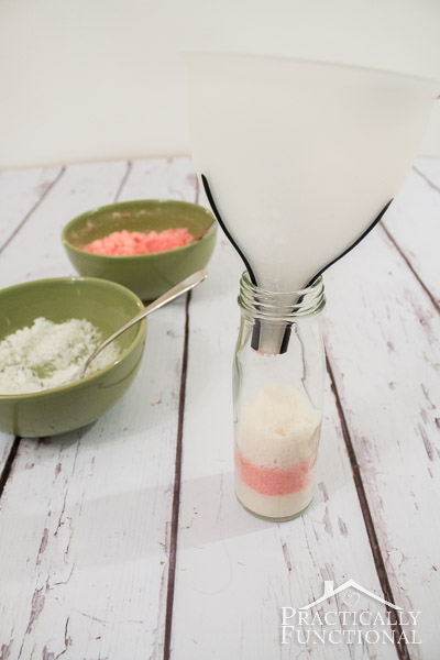 DIY Peppermint Sugar Scrub Recipe: Love giving homemade sugar scrubs as holiday gifts!