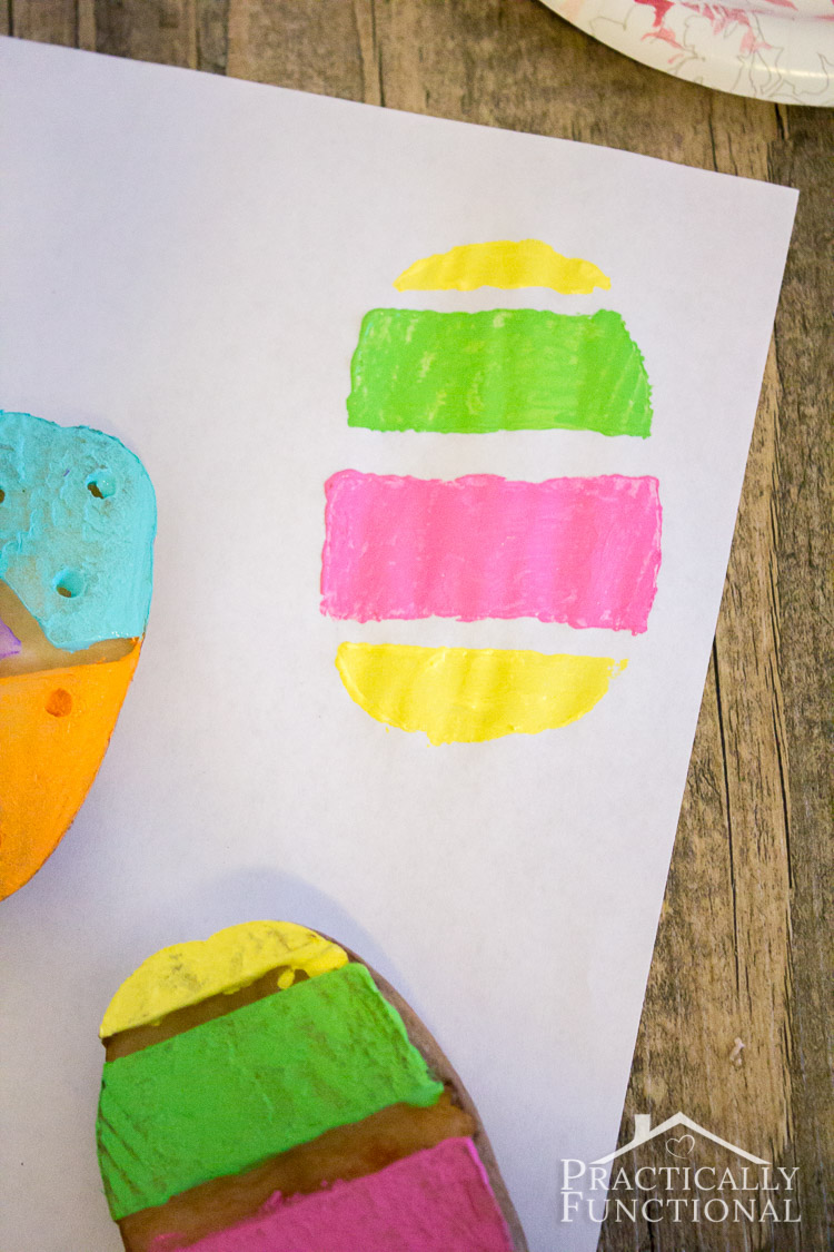Turn a potato into an Easter egg stamp! Great kid's craft for Easter!