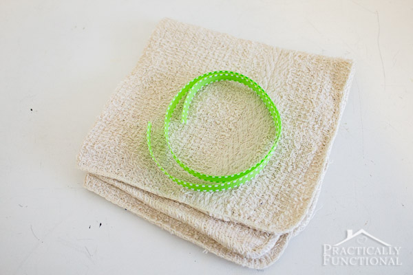 Turn a washcloth into a DIY travel kit-5