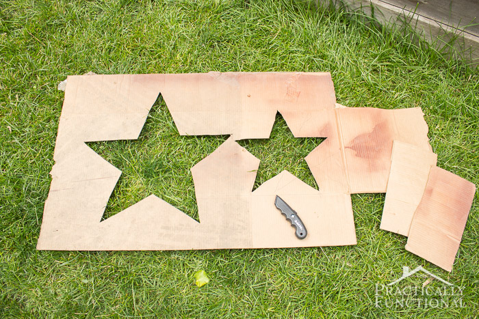 4th of July Spray Painted Lawn Stars-7