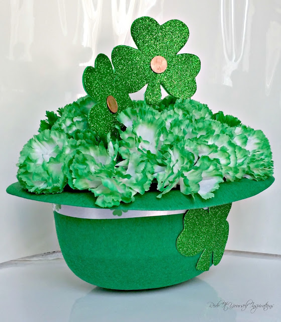DIY St. Patrick's Day centerpiece - and 16 other fun St. Patrick's Day projects!