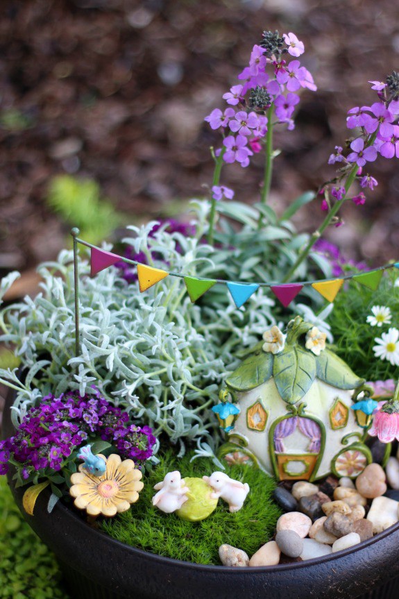 Fairytale fairy garden - and 13 other simple DIY outdoor weekend projects!