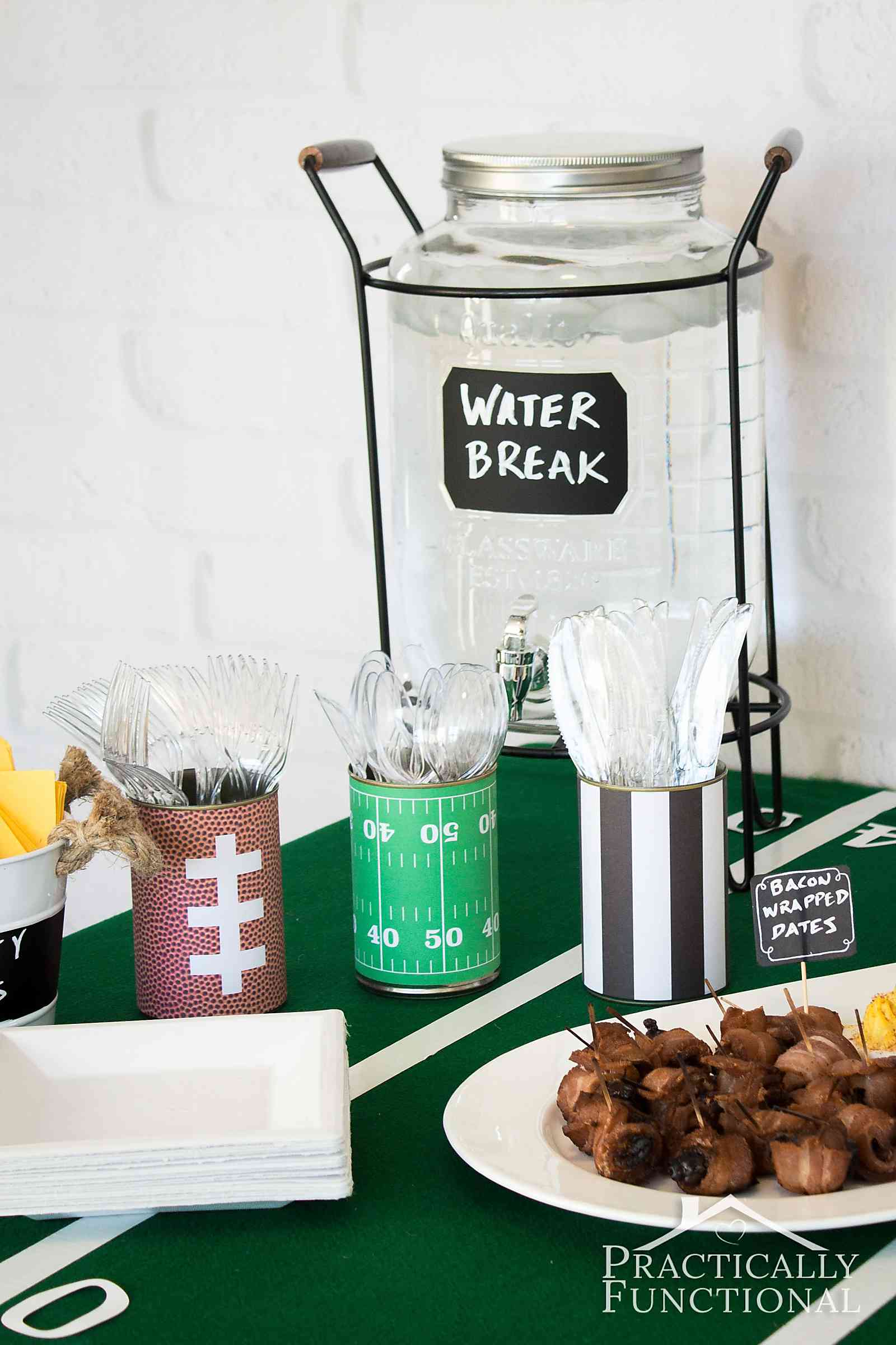 Make your own football-themed utensil holders with these super cute free printables! Perfect for a football party!