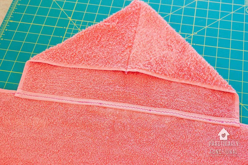 super easy diy hooded towel tutorial